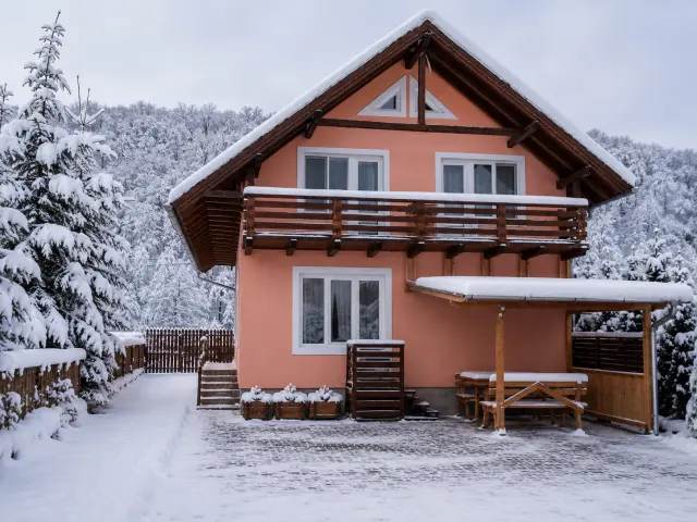 Vila AnNa iarna